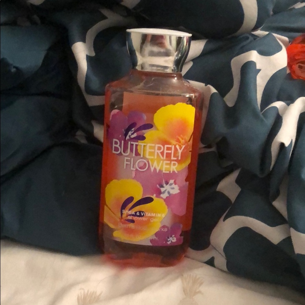 Bath and body body wash